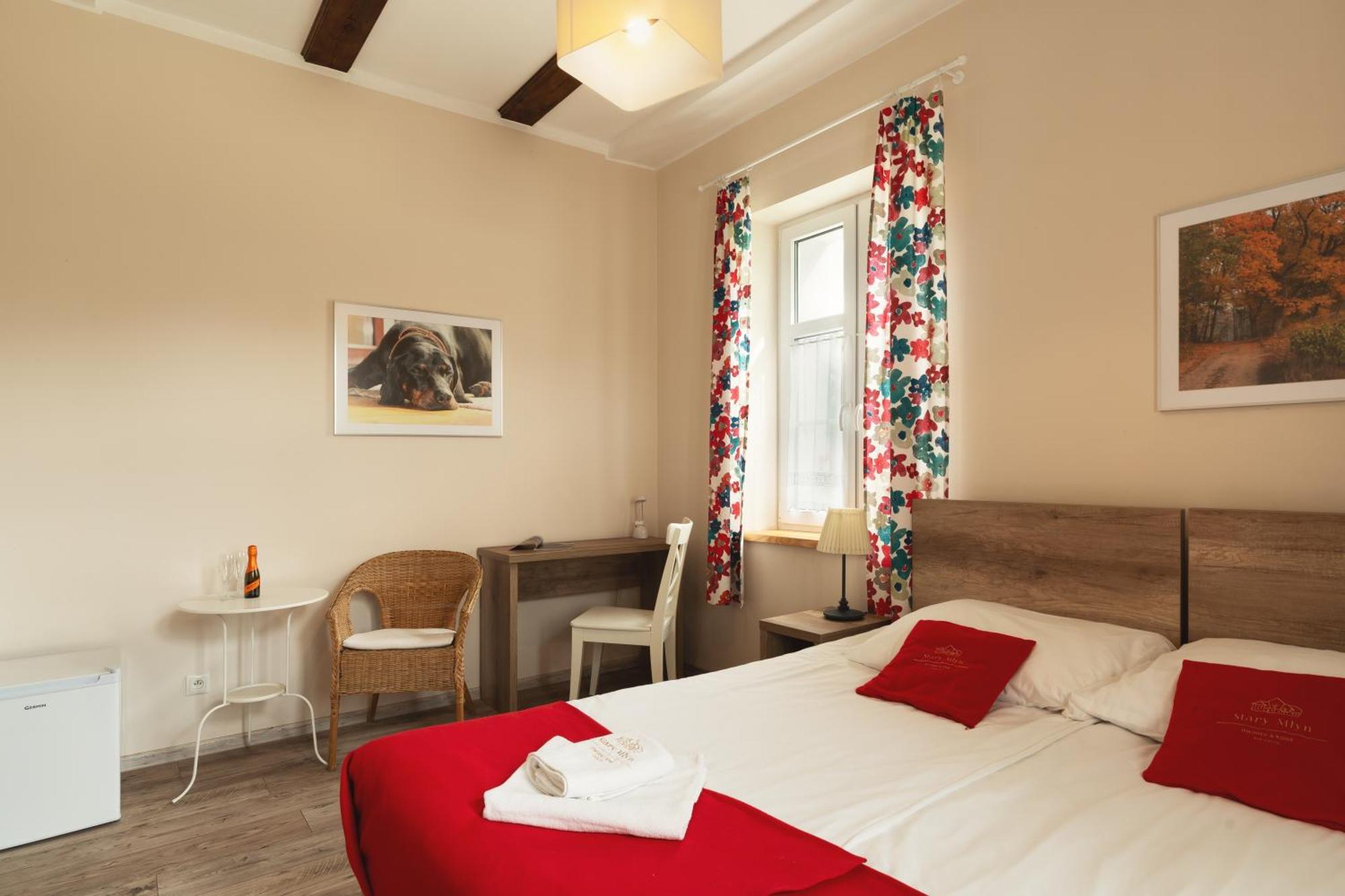 Stary Mlyn Strzeszyn Hotel Lubowo  Bilik gambar